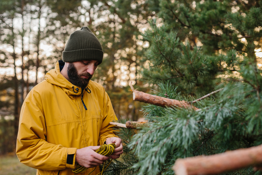 How to Build an Emergency Shelter [In the Woods]